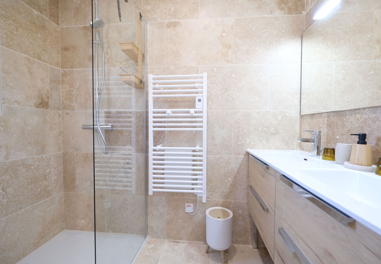 Villa in Saint Remy de Provence - Air-conditioned villa heated pool Alpilles view St-Rémy