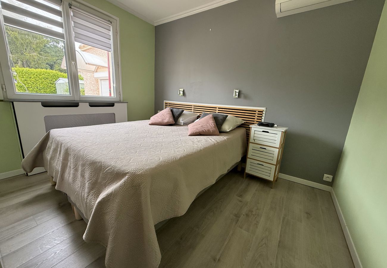 6 guests house 3 bedrooms in Eyguières Alpilles