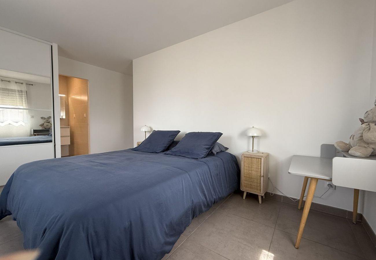 Villa in Salon-de-Provence - 12-Person Villa A/C Heated Pool close Aix Provence