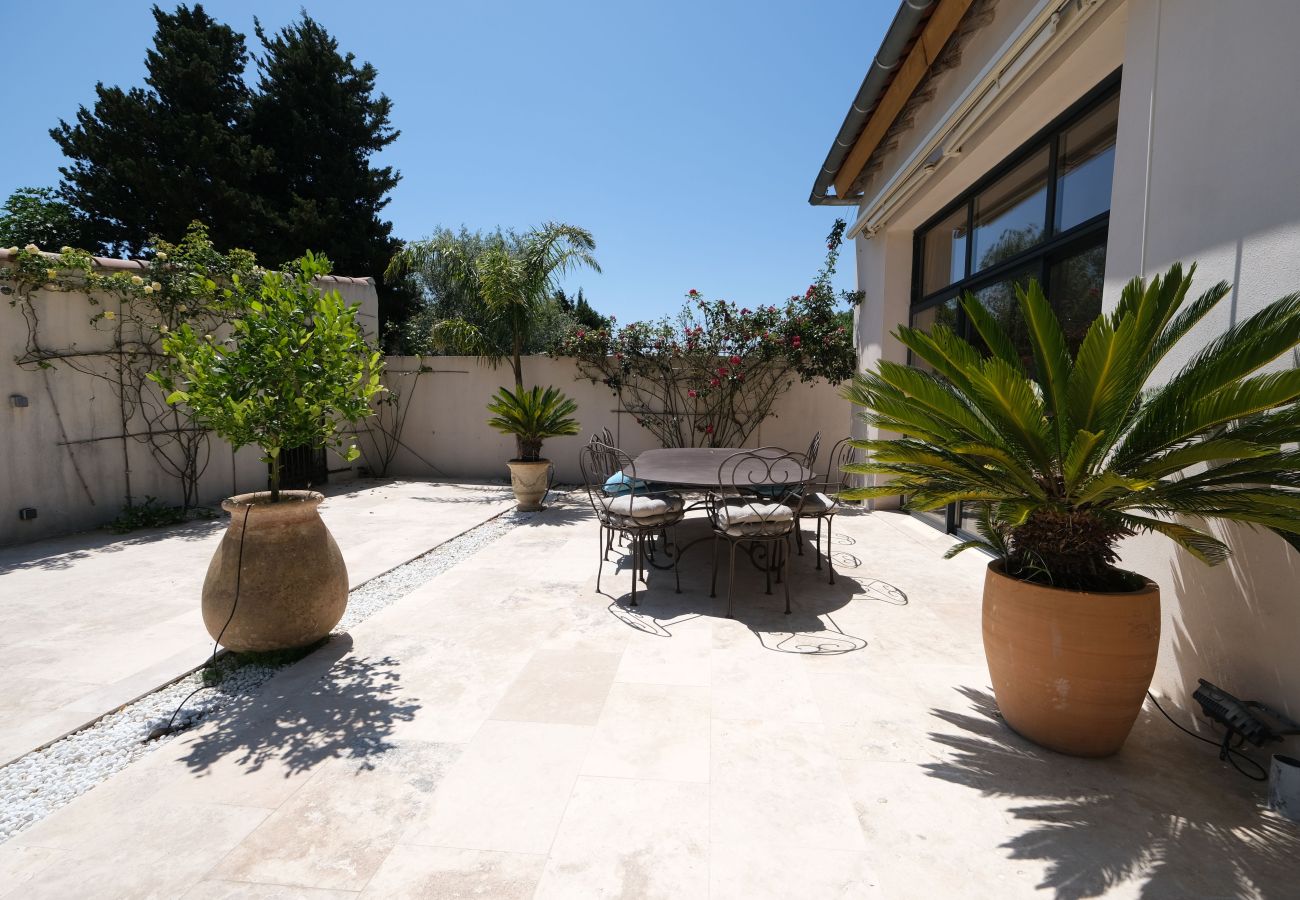 Villa in Mouriès - Sweet Dream home Pool & Hammam Alpilles Sleeps 6
