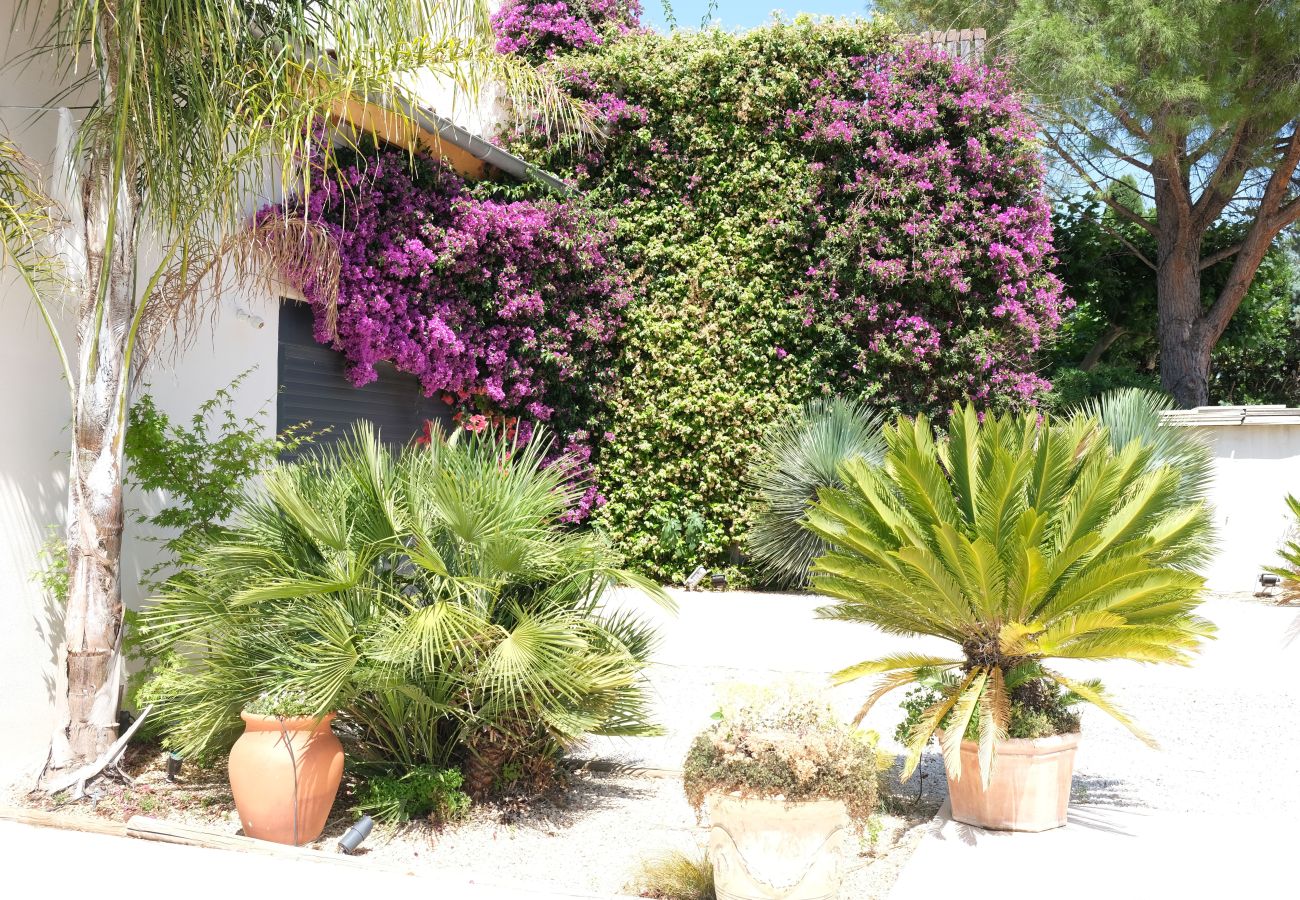 Villa in Mouriès - Sweet Dream home Pool & Hammam Alpilles Sleeps 6