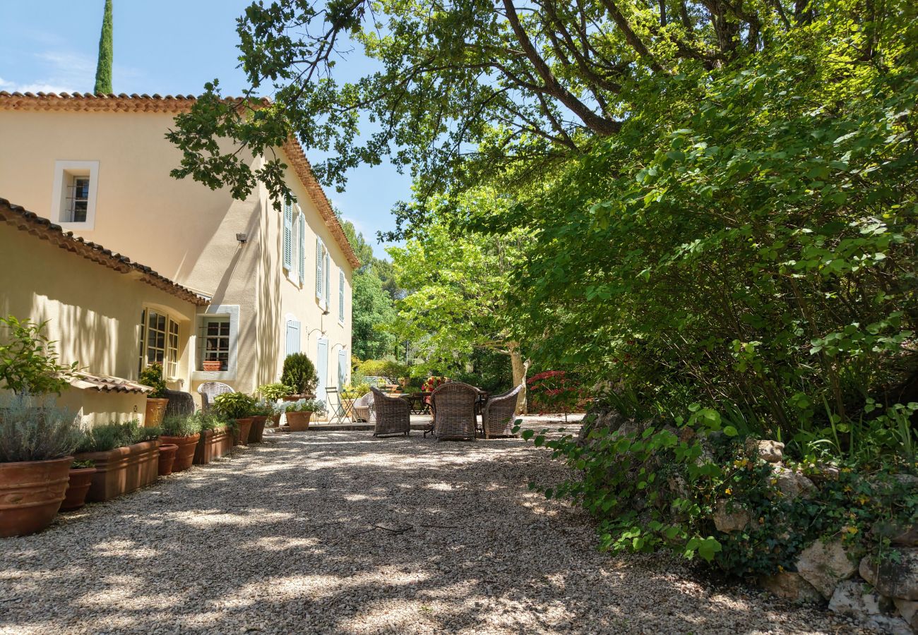 Villa in Saint-Antonin-sur-Bayon - Aix-en-Provence Ste-Victoire View Estate 12x8m Pool