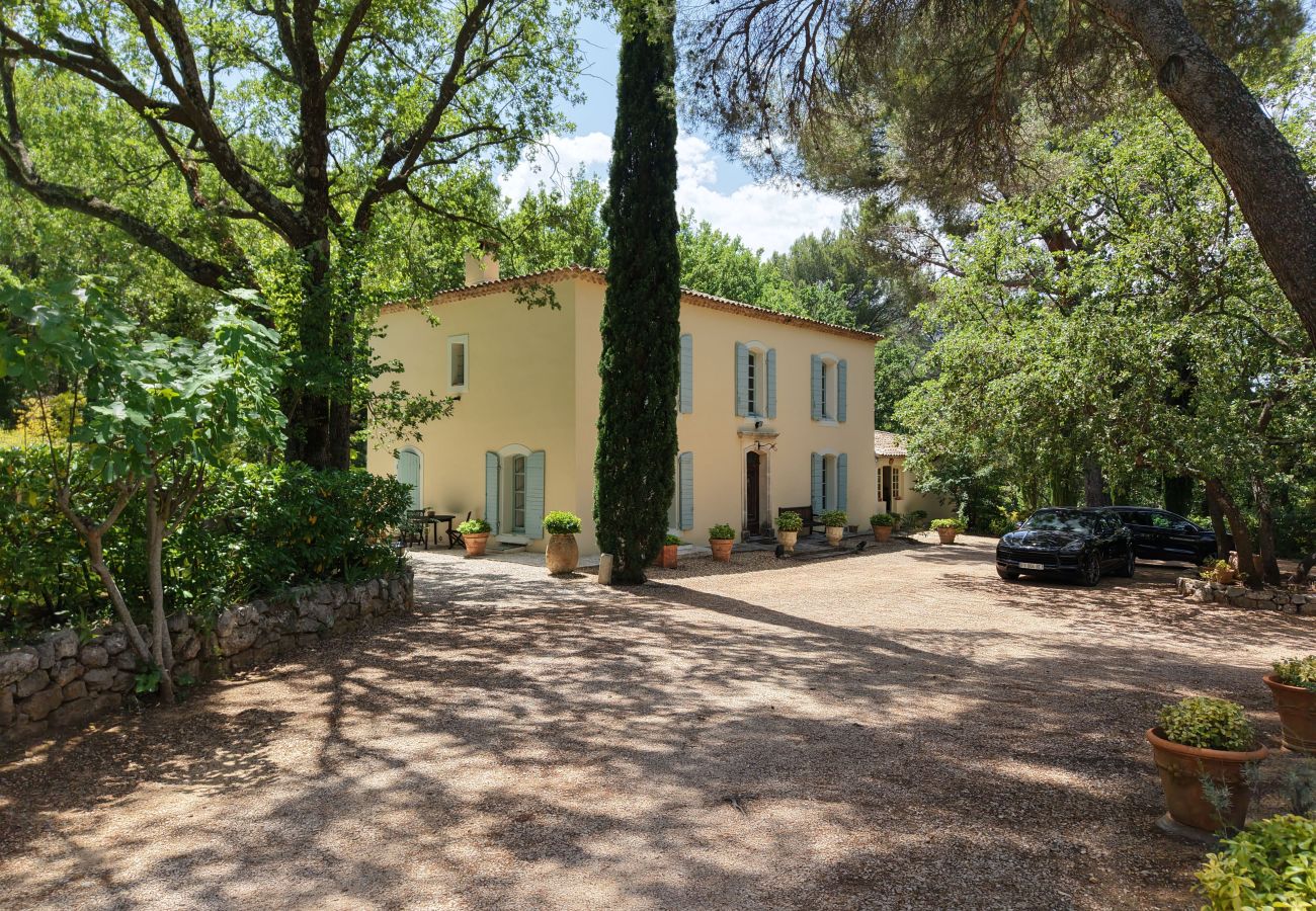 Villa in Saint-Antonin-sur-Bayon - Aix-en-Provence Ste-Victoire View Estate 12x8m Pool