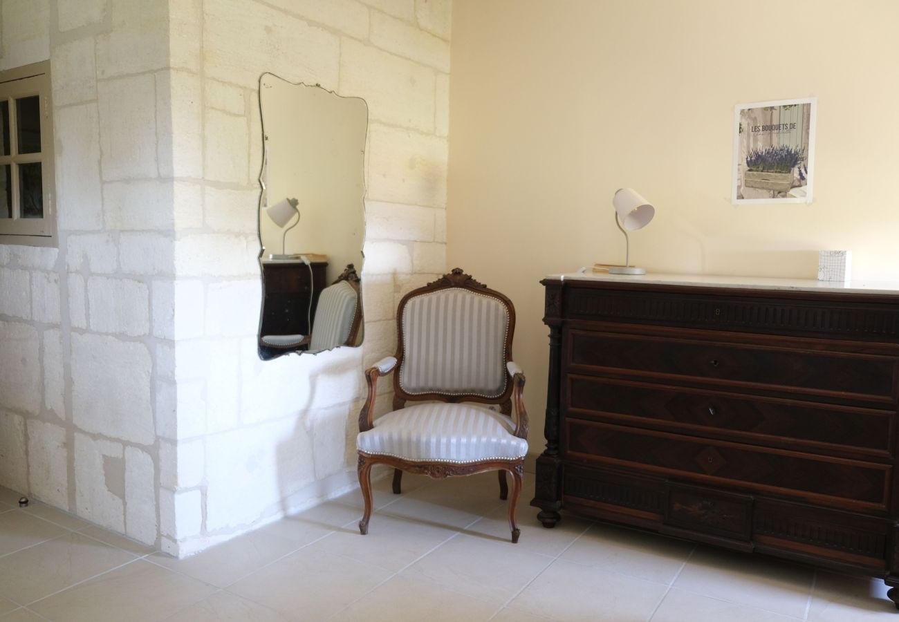 Villa in Maussane-les-Alpilles - Farmhouse & Pool, Views Maussane-les-Alpilles, 10 pax