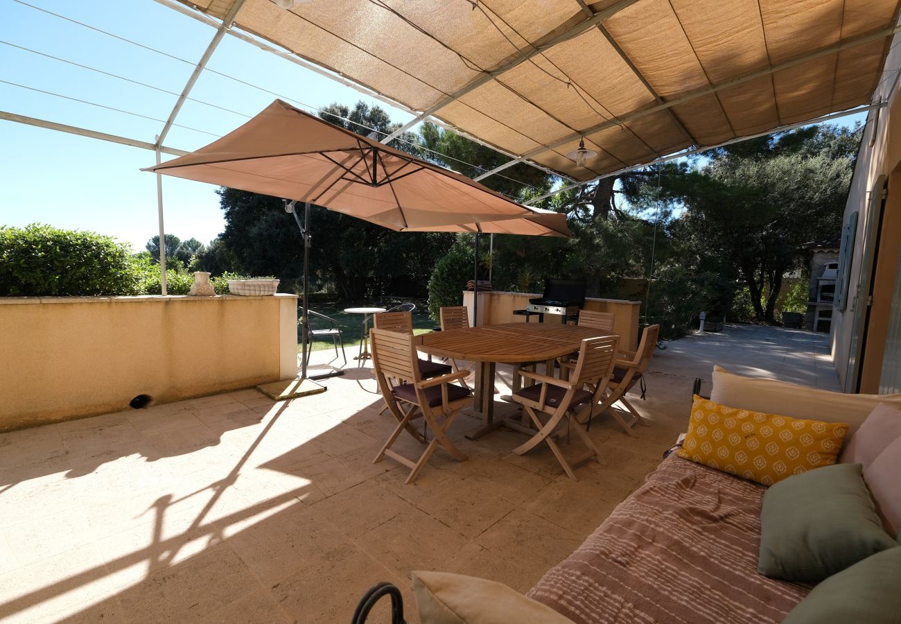 Villa in La Motte-d´Aigues - Air-co villa, Luberon views, heated pool, sleeps 8