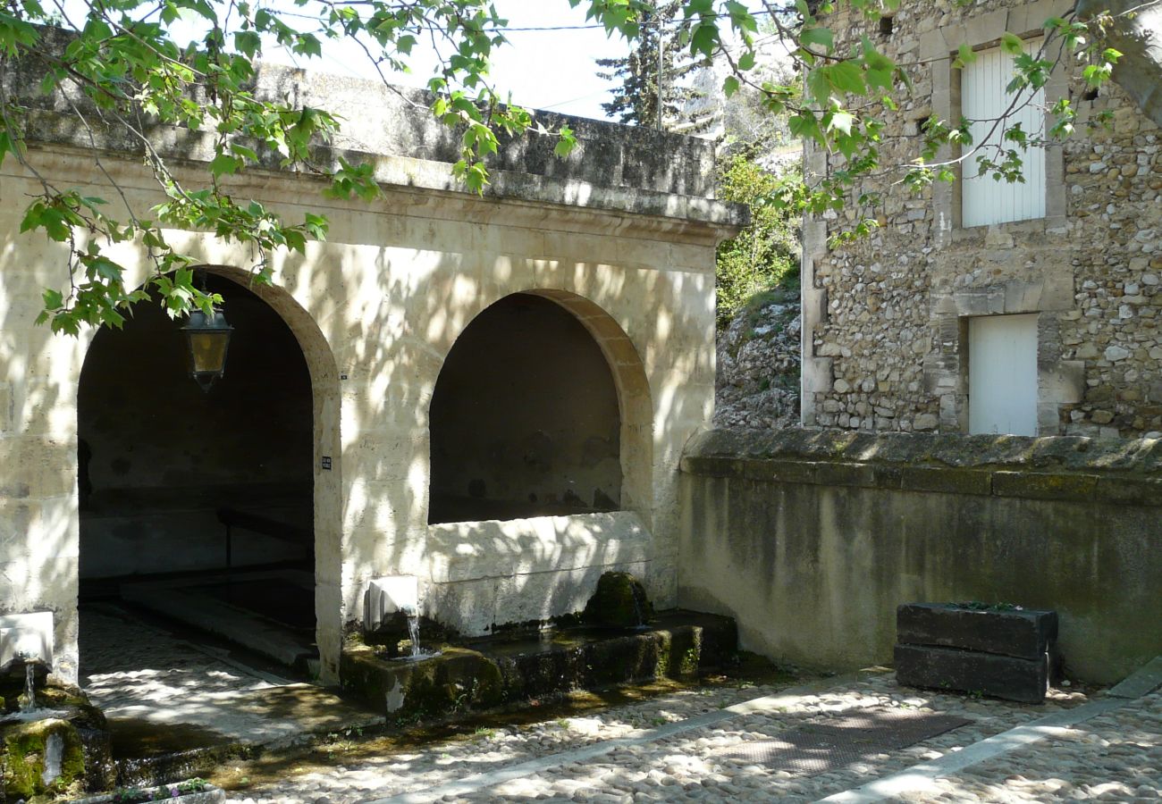 Villa à Aureille - Location vacances maison piscine AUREILLE LS2-287.