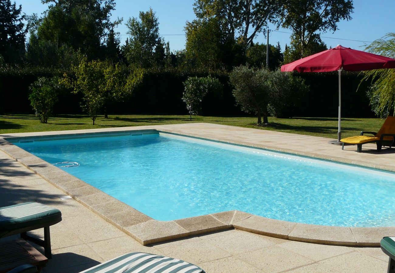 Villa à Mouriès - Location vacances maison piscine mouries LS1-140.