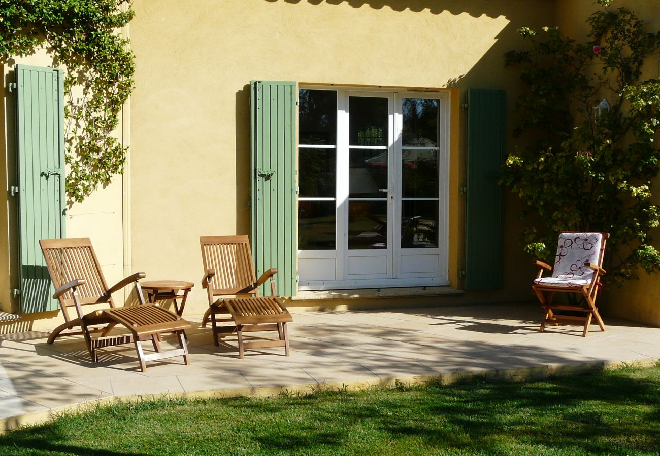 Villa à Mouriès - Location vacances maison piscine mouries LS1-140.