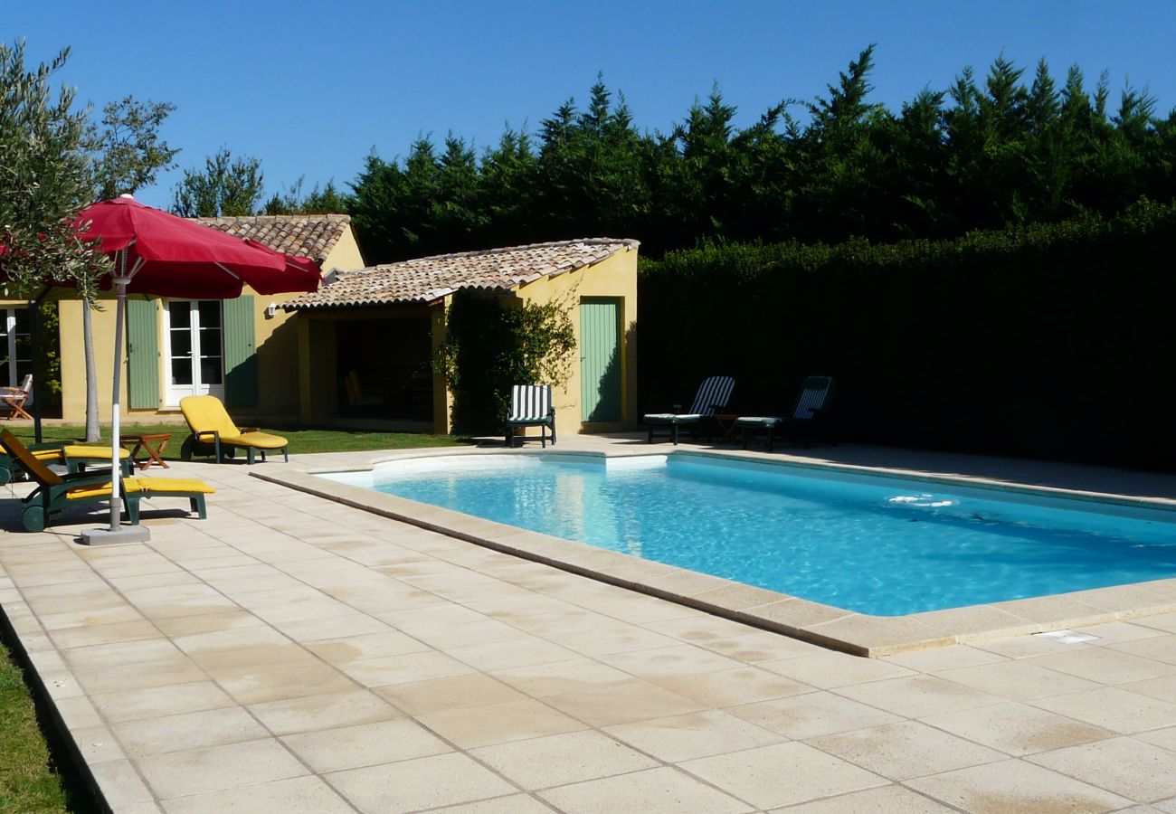 Villa à Mouriès - Location vacances maison piscine mouries LS1-140.
