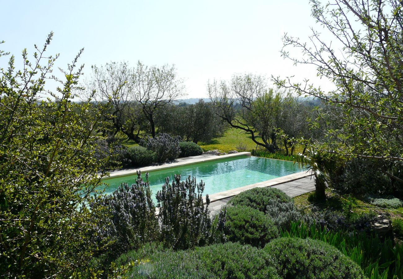 Villa à Mouriès - Location vacances maison piscine MOURIES LS1-174.