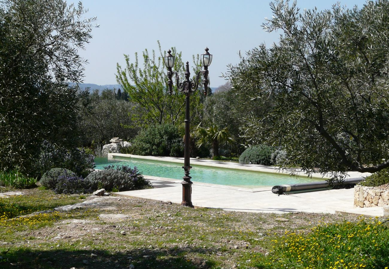 Villa à Mouriès - Location vacances maison piscine MOURIES LS1-174.