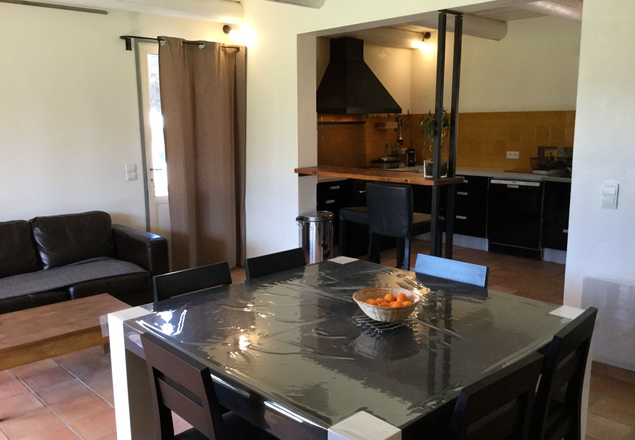 Maison à Fontvieille - Location vacances avec piscine FONTVIEILLE LS1-256.