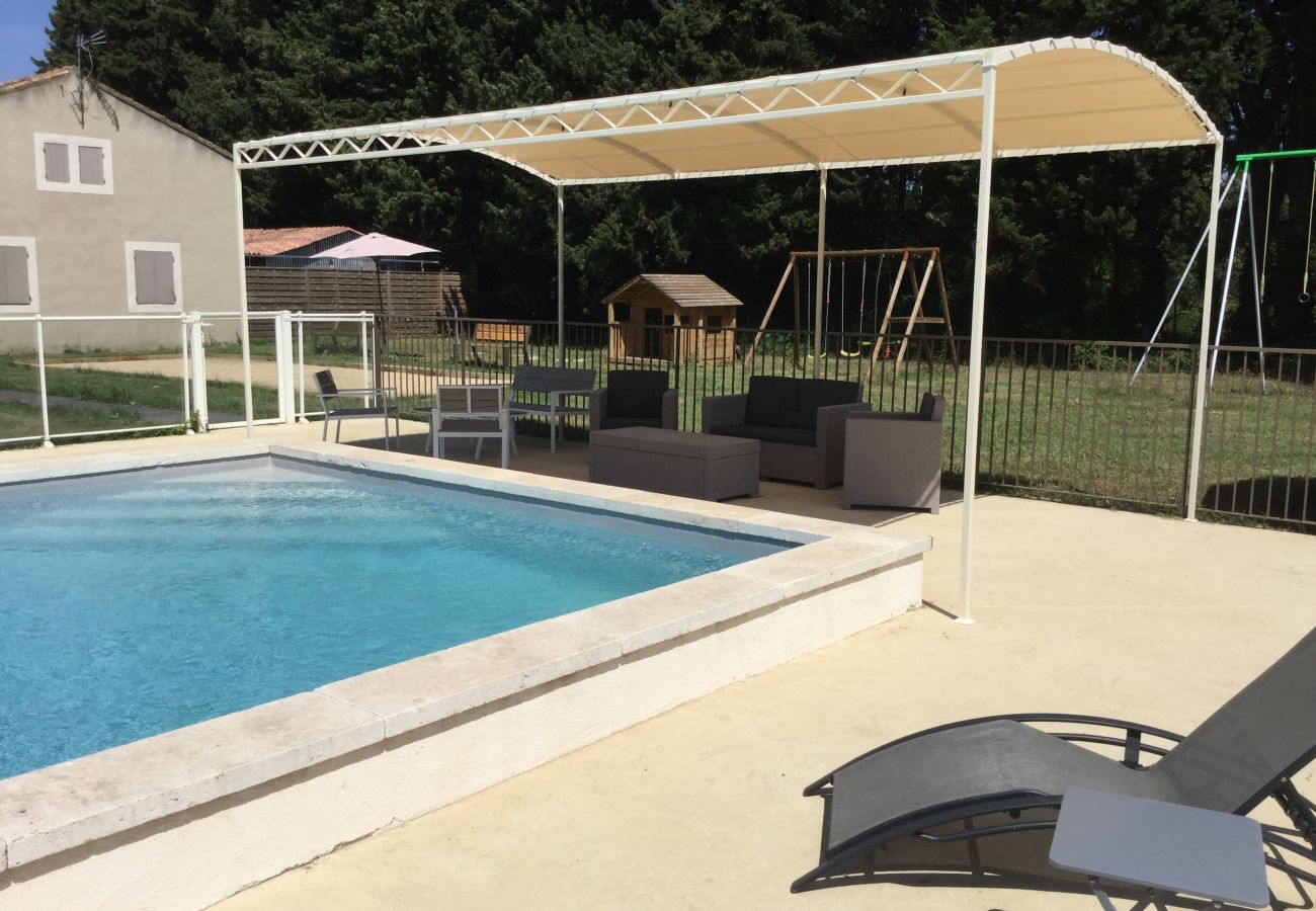 Maison à Fontvieille - Location vacances avec piscine FONTVIEILLE LS1-256.