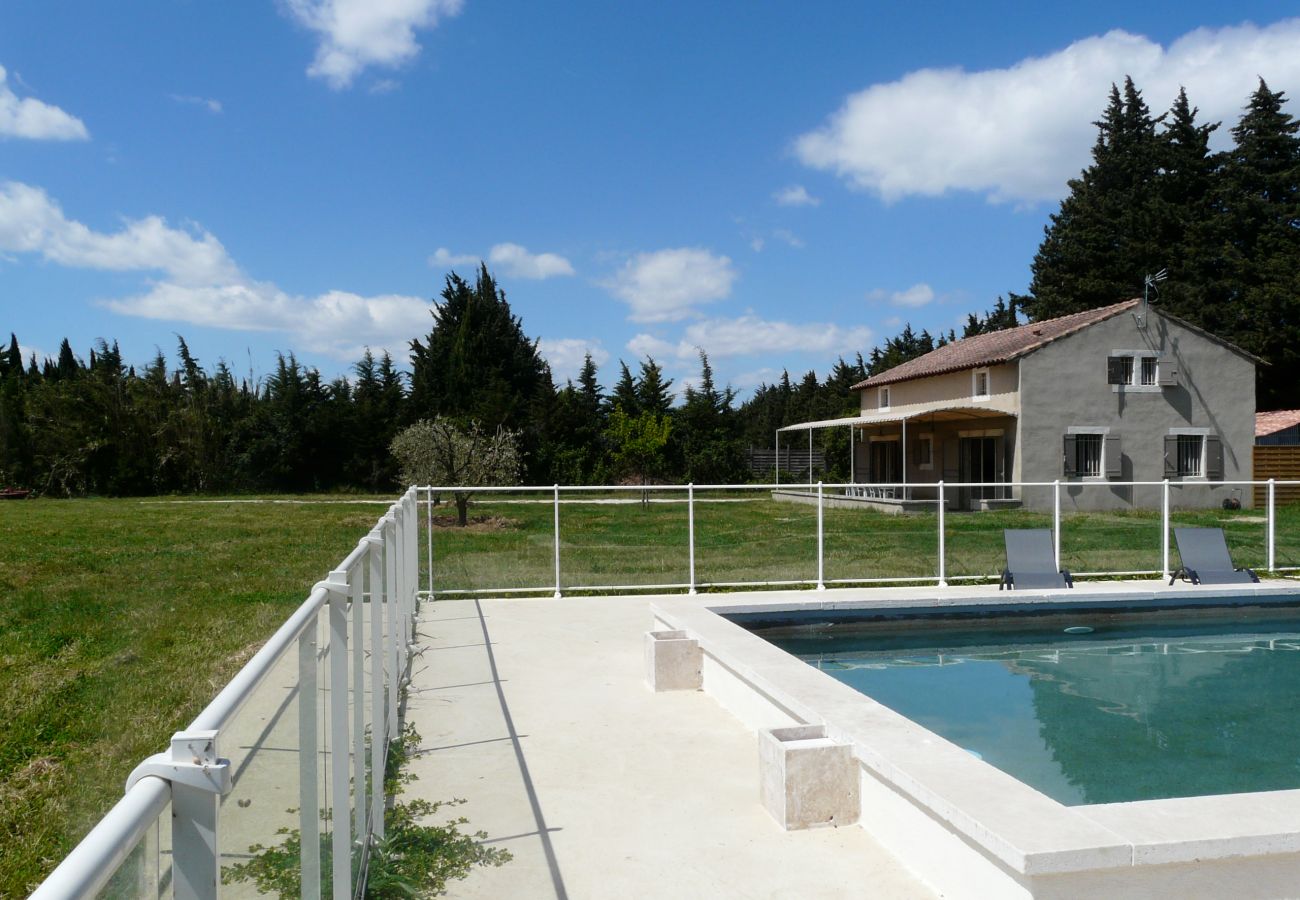 Maison à Fontvieille - Location vacances avec piscine FONTVIEILLE LS1-256.