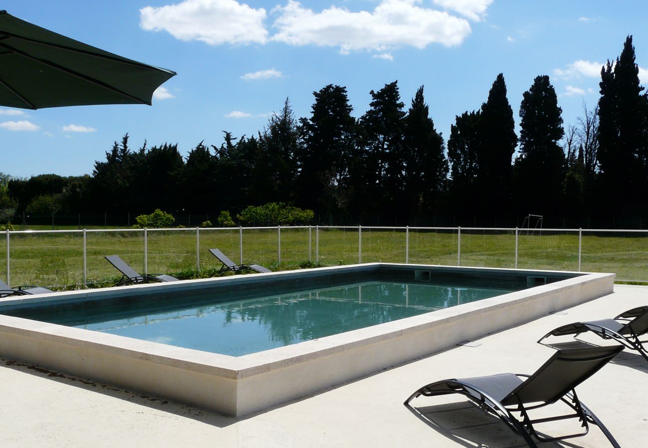 Maison à Fontvieille - Location vacances avec piscine FONTVIEILLE LS1-256.