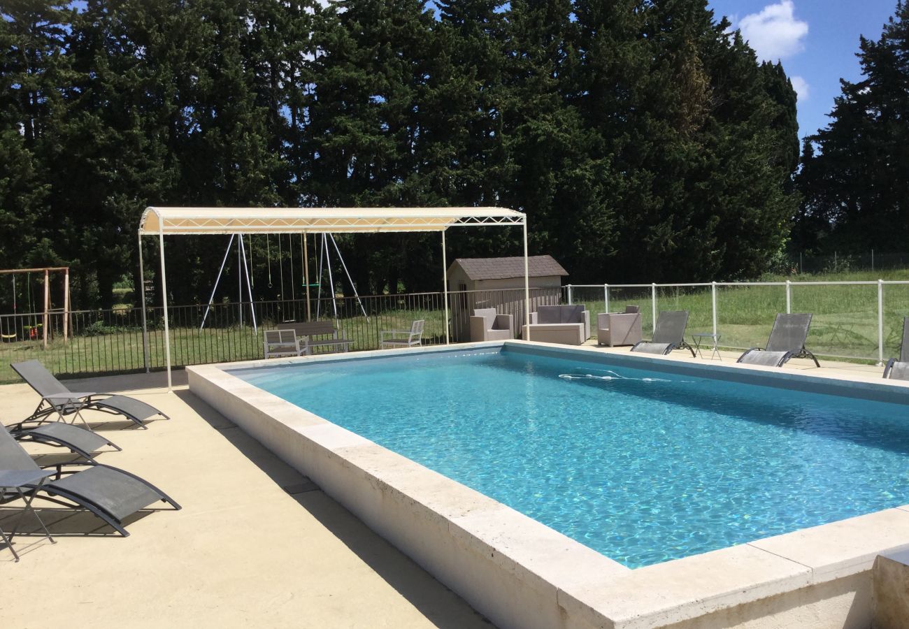 Maison à Fontvieille - Location vacances avec piscine FONTVIEILLE LS1-256.