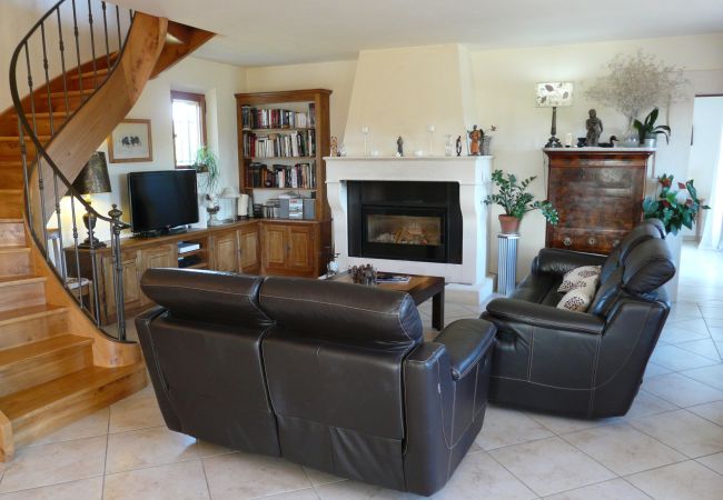 Villa à Saint Remy de Provence - Location vacances SAINT REMY DE PROVENCE LS1-196. Villa à Saint Remy de Provence - Location vacances SAINT REMY DE PROVENCE LS1-196.