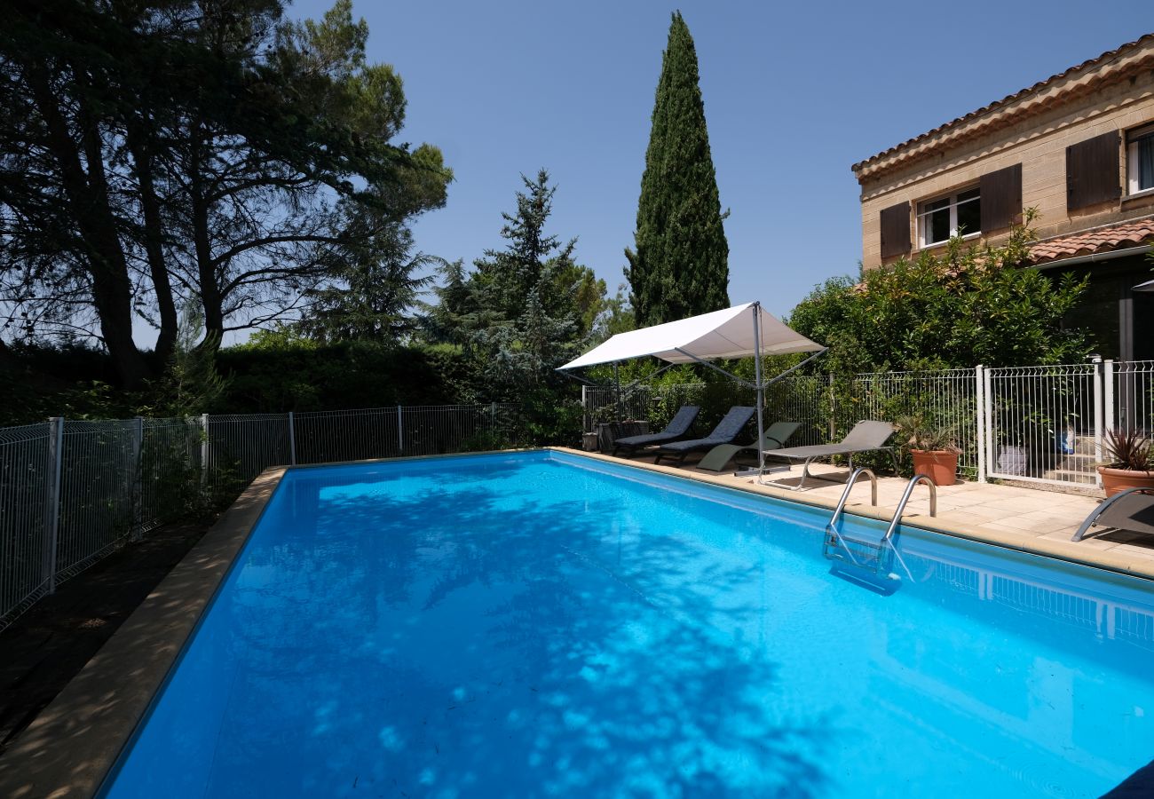 Maison à Châteauneuf-le-Rouge - Location vacances CHATEAUNEUF LE ROUGE LS7-80