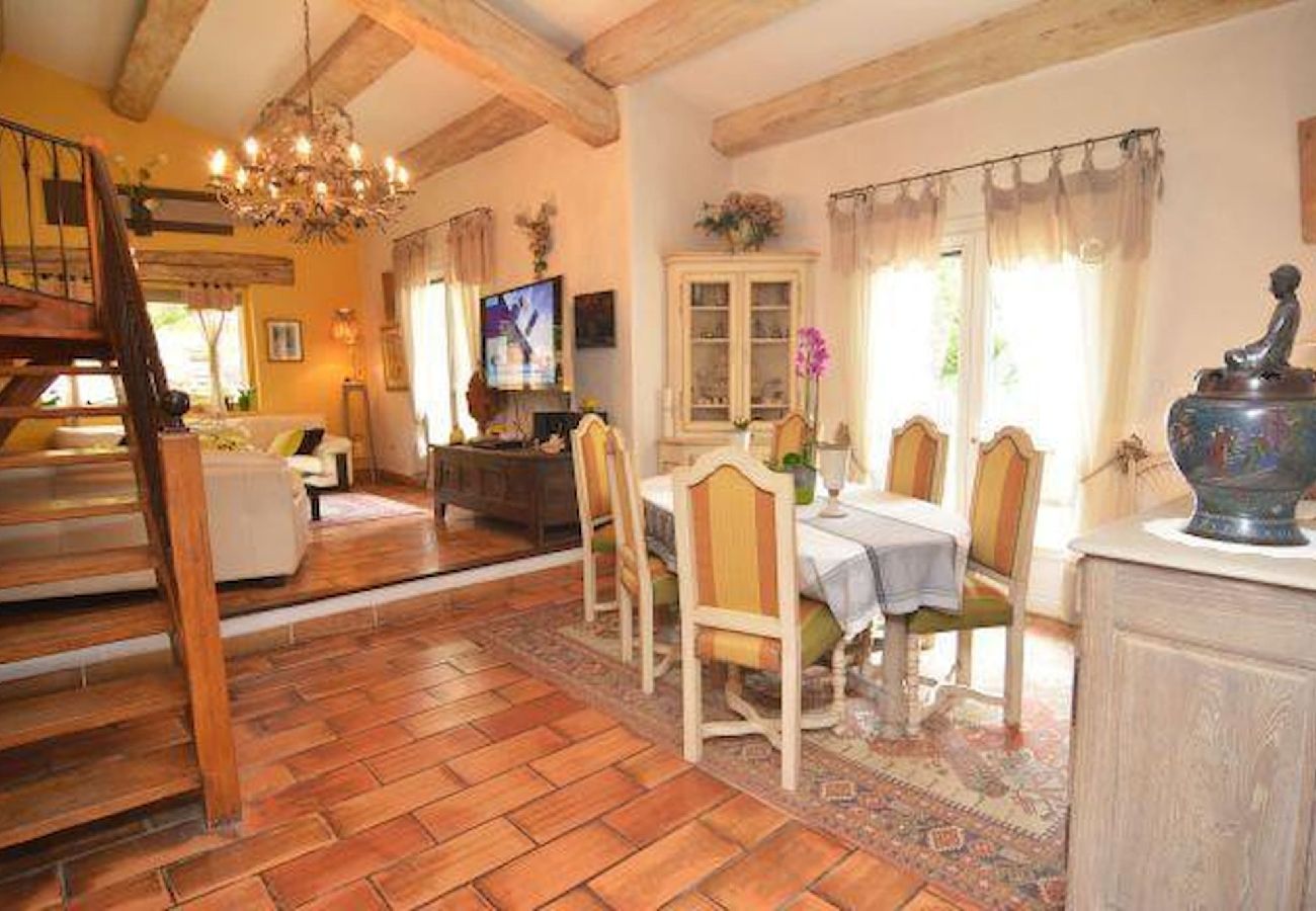 Villa à Orgon - Location vacances maison piscine ORGON LS1-57.