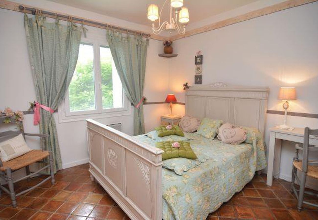 Villa à Orgon - Location vacances maison piscine ORGON LS1-57.