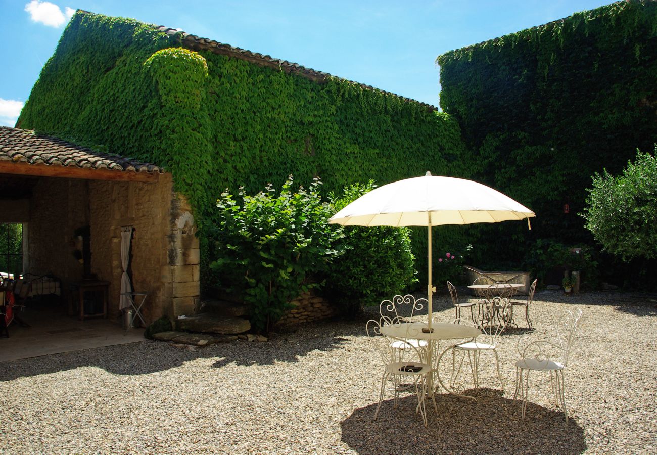 Villa à Gordes - Location vacances maison piscine GORDES LS2-107.