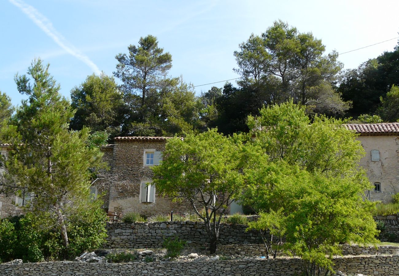 Villa à Lacoste - Location vacances maison piscine LACOSTE LS2-239.