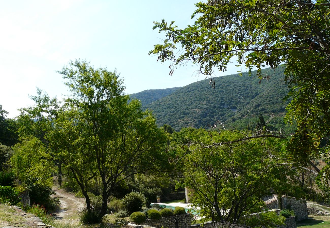 Villa à Lacoste - Location vacances maison piscine LACOSTE LS2-239.