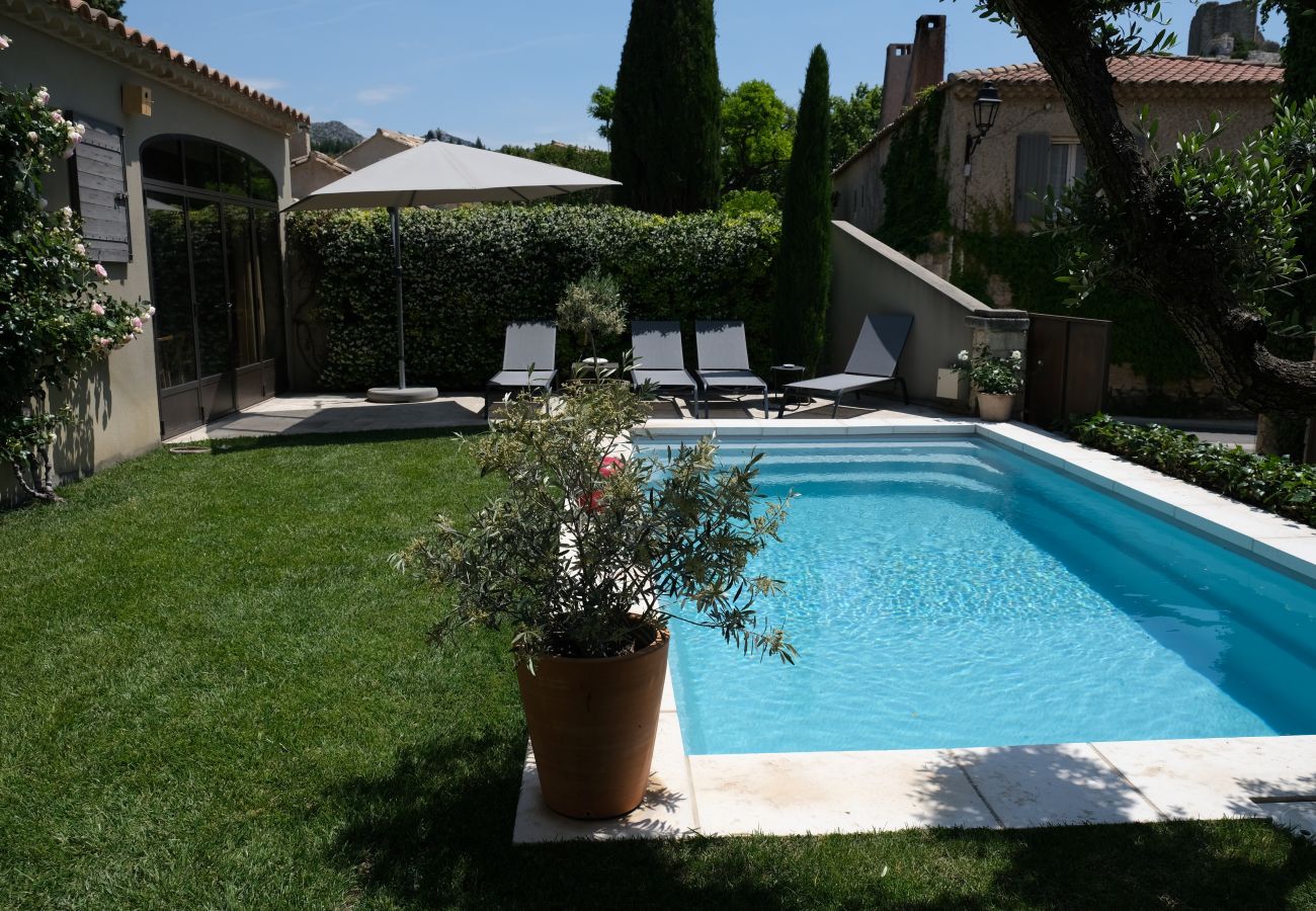 Villa à Aureille - Location vacances maison piscine AUREILLE LS1-277.