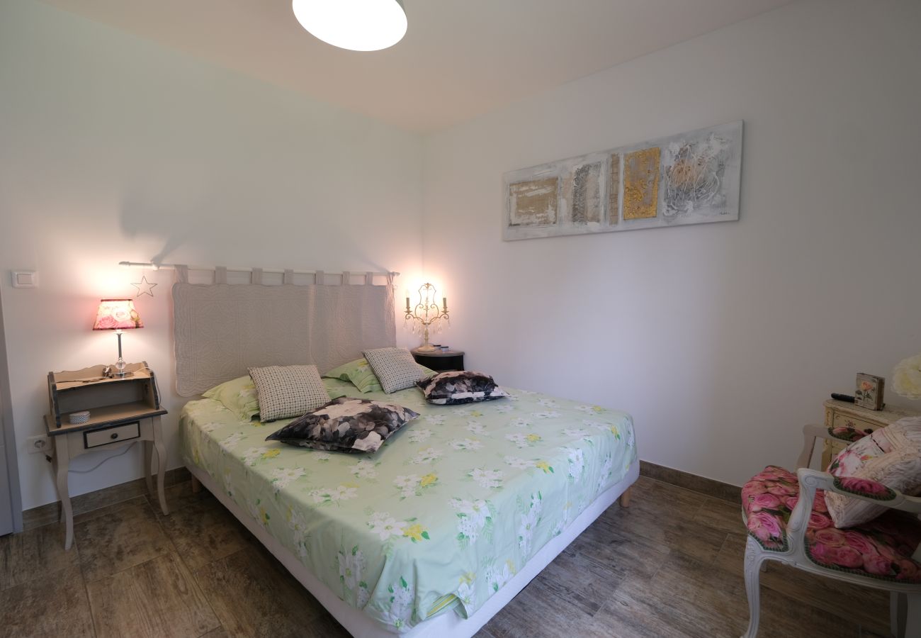 Location vacances TAILLADES maison à louer 3 chambres