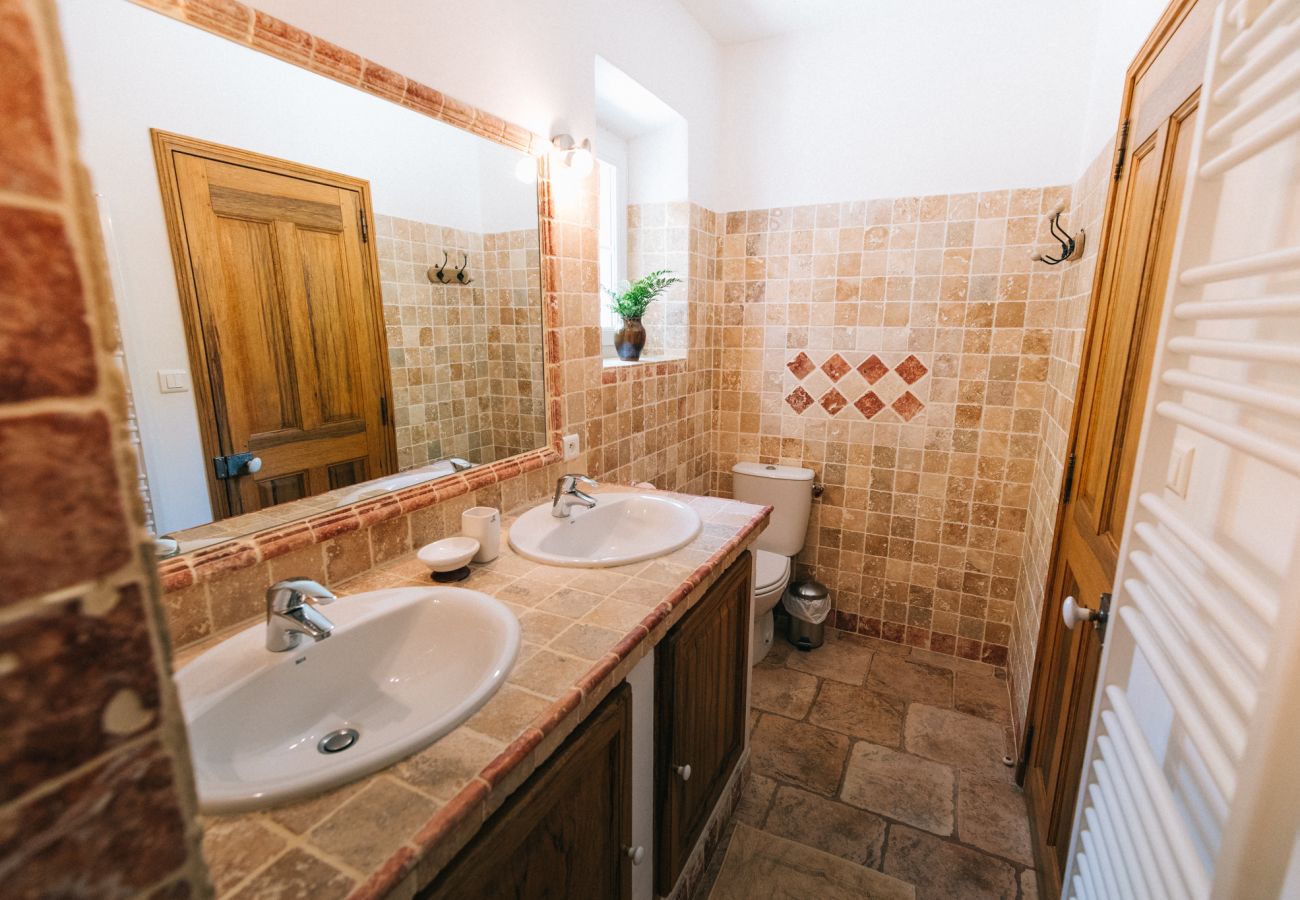 Maison à Lioux - Location vacances maison piscine LIOUX LS2-92.