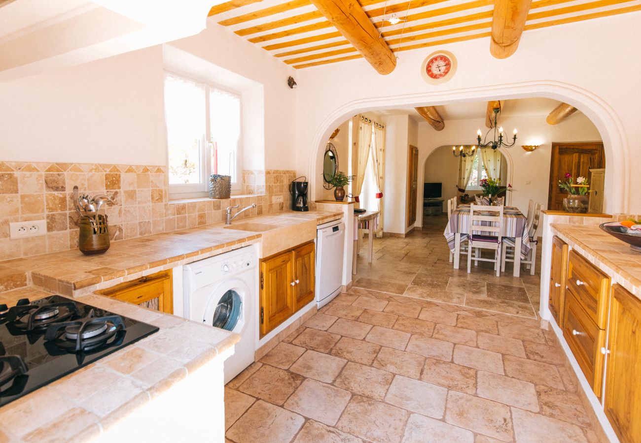 Maison à Lioux - Location vacances maison piscine LIOUX LS2-92.