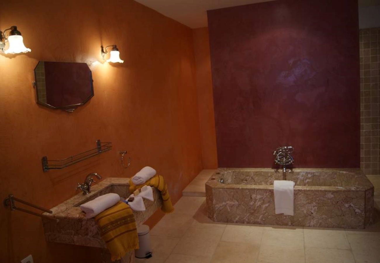 Villa à Oppède - Location vacances maison piscine OPPEDE LS2-114.
