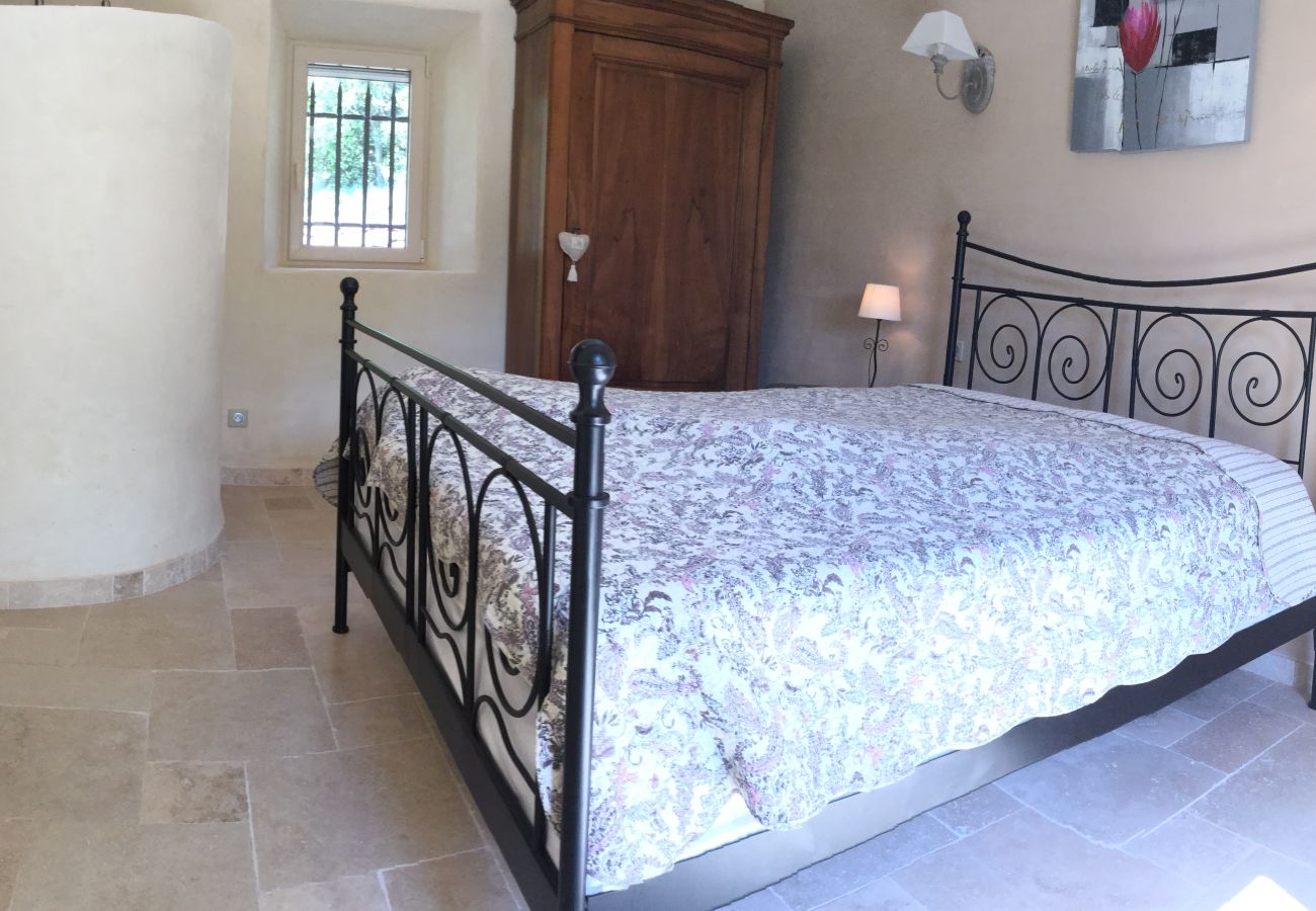 Villa à Cheval Blanc - Location vacances piscine CHEVAL BLANC LS2-350.
