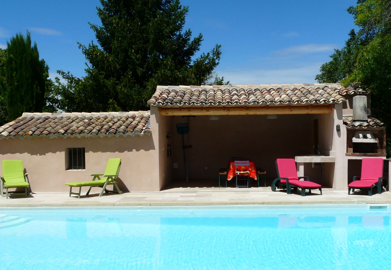 Villa à Venelles - Location vacances maison piscine VENELLES LS7-257.