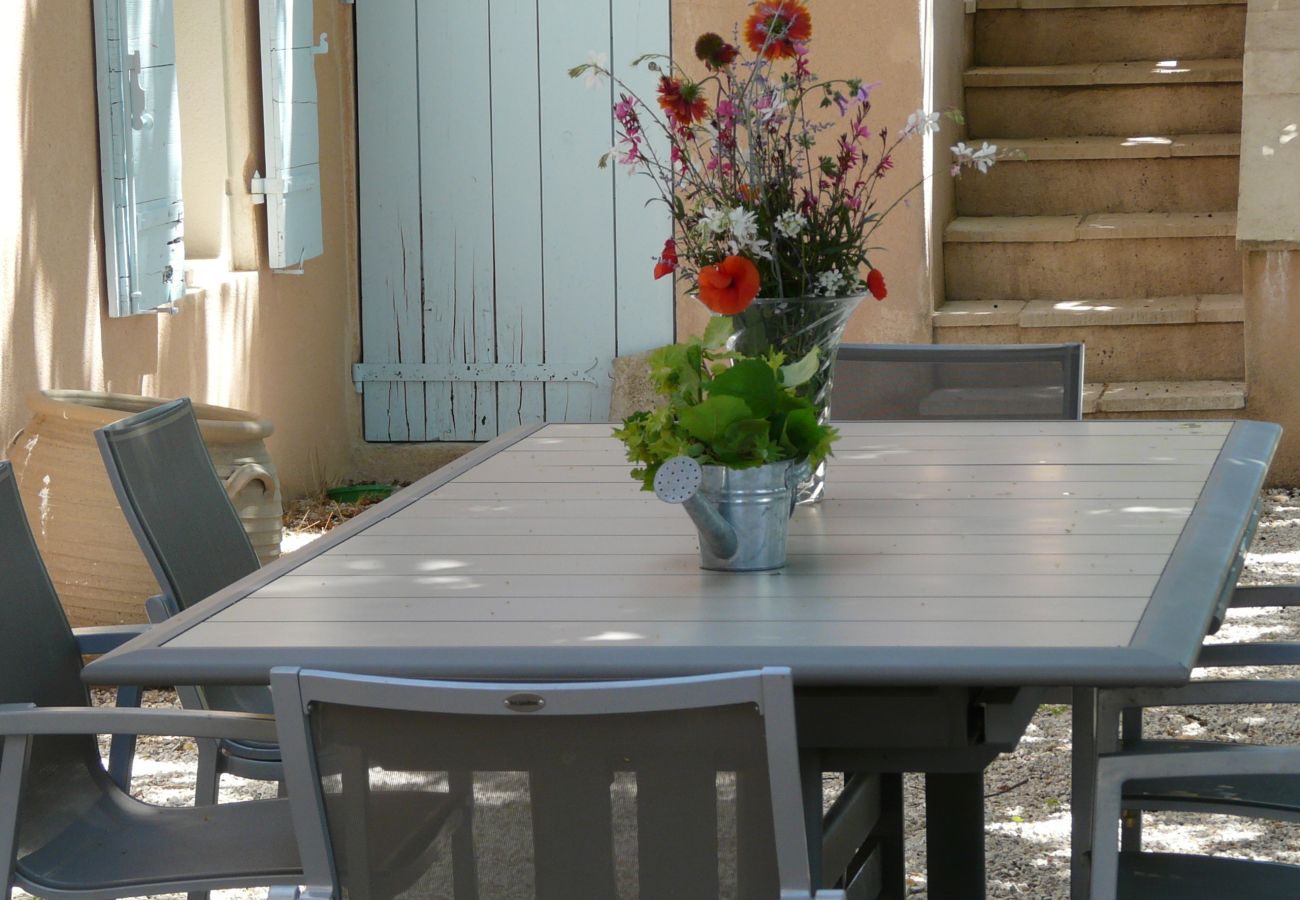 Villa à Venelles - Location vacances maison piscine VENELLES LS7-257.