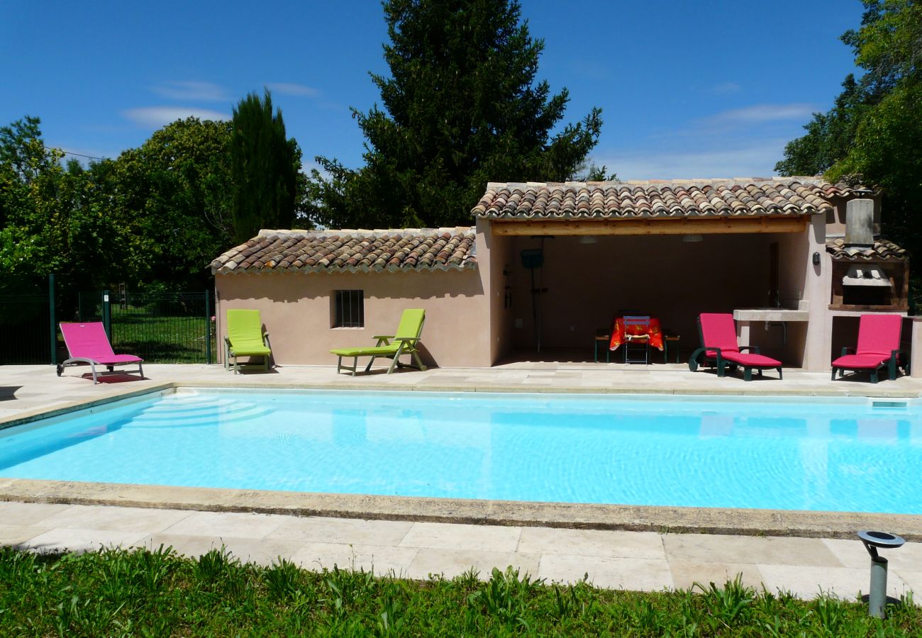 Villa à Venelles - Location vacances maison piscine VENELLES LS7-257.
