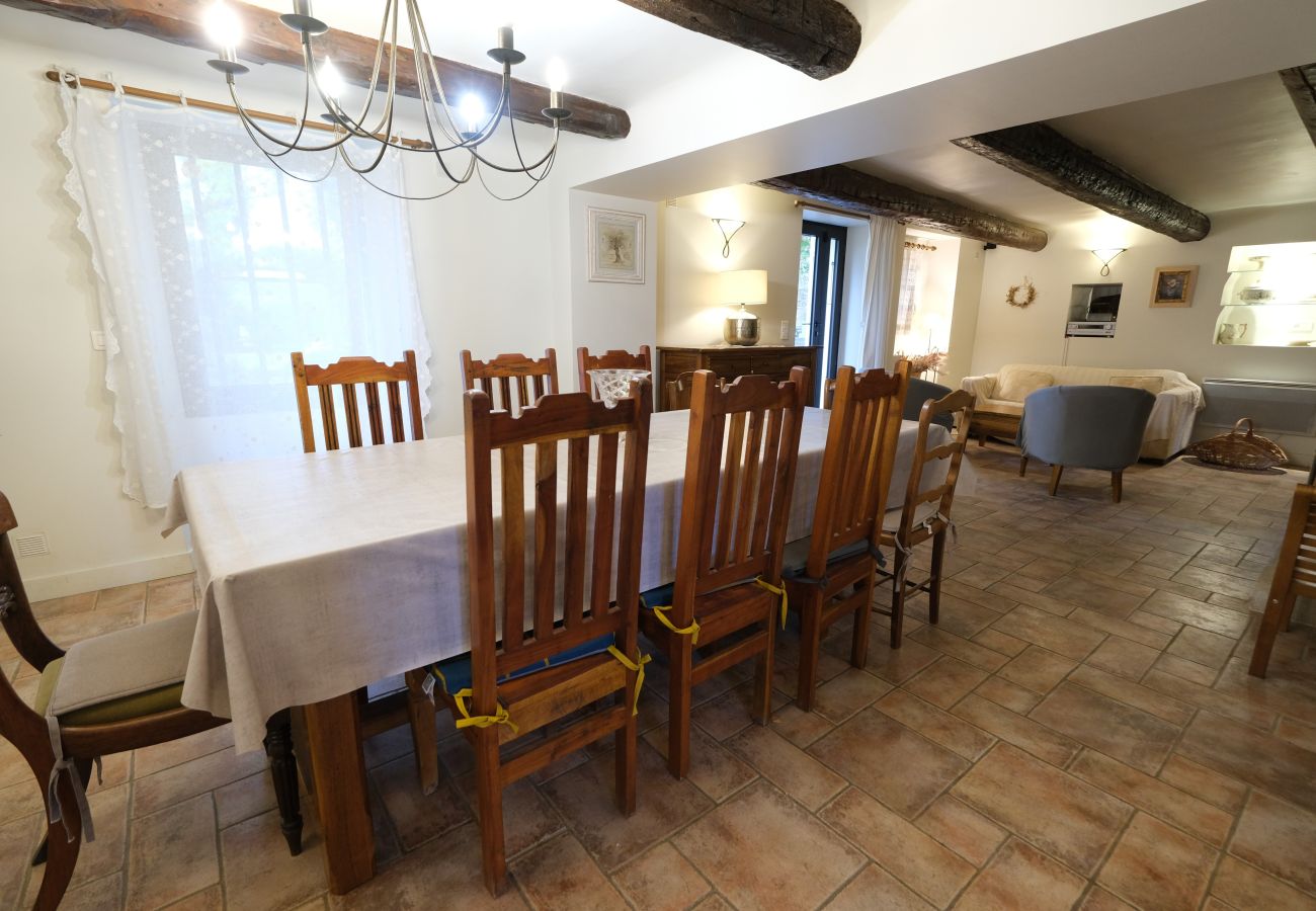 Villa à Venelles - Location vacances maison piscine VENELLES LS7-257