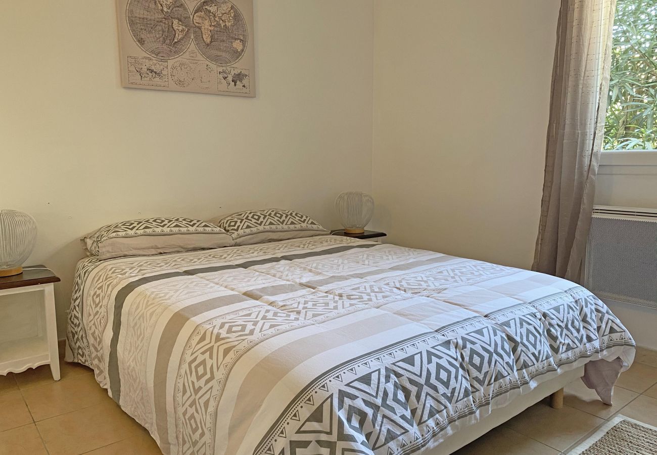 Résidence à Mouriès - Location vacances maison piscine MOURIES LS1-362.