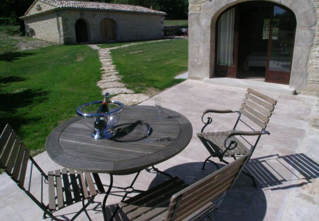 Villa à Bonnieux - location vacances maison piscine BONNIEUX LS2-85. Villa à Bonnieux - location vacances maison piscine BONNIEUX LS2-85.