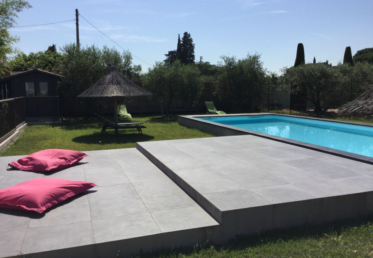 Villa à Barbentane - Location vacances avec piscine BARBENTANE LS6-255.