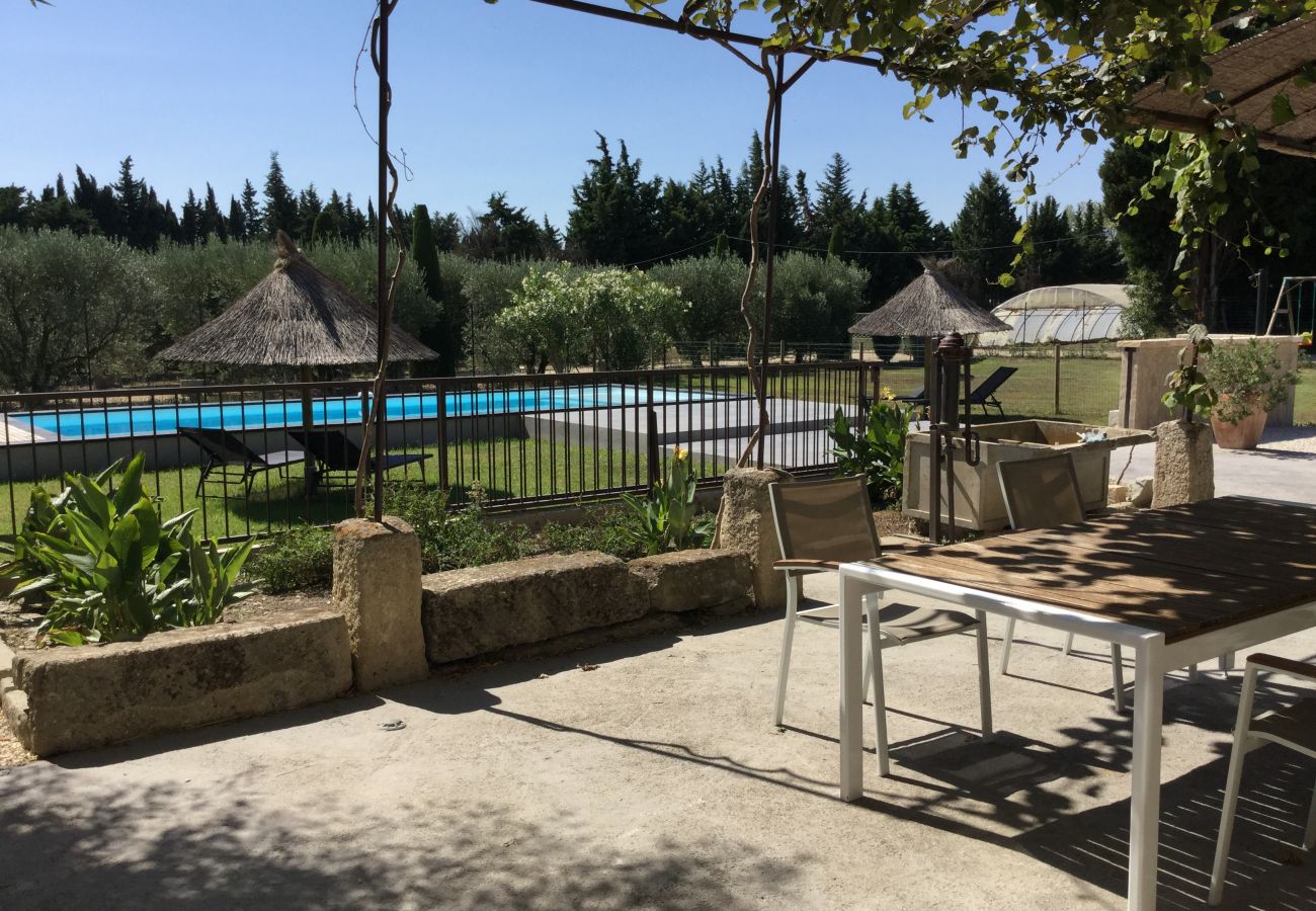 Villa à Barbentane - Location vacances avec piscine BARBENTANE LS6-255.