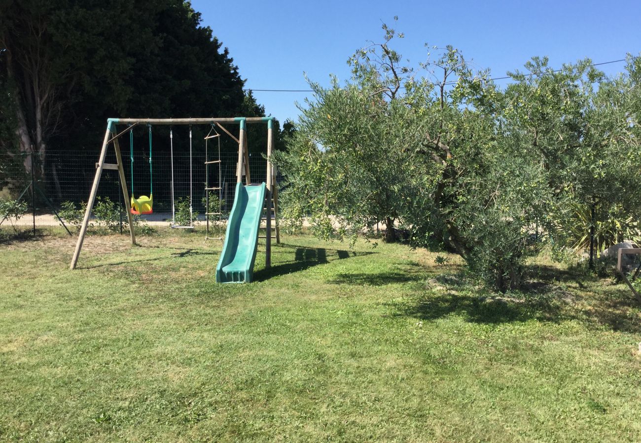 Villa à Barbentane - Location vacances avec piscine BARBENTANE LS6-255.