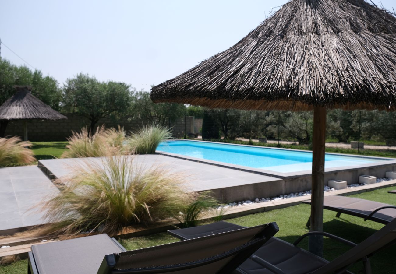 Villa à Barbentane - Location vacances avec piscine BARBENTANE LS6-255