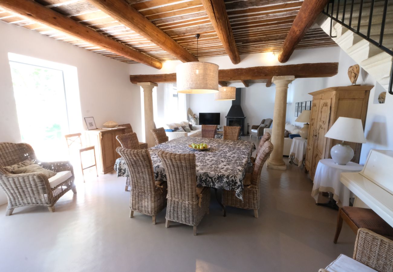 Villa à Cavaillon - Location vacances mas piscine LES TAILLADES LS2-11