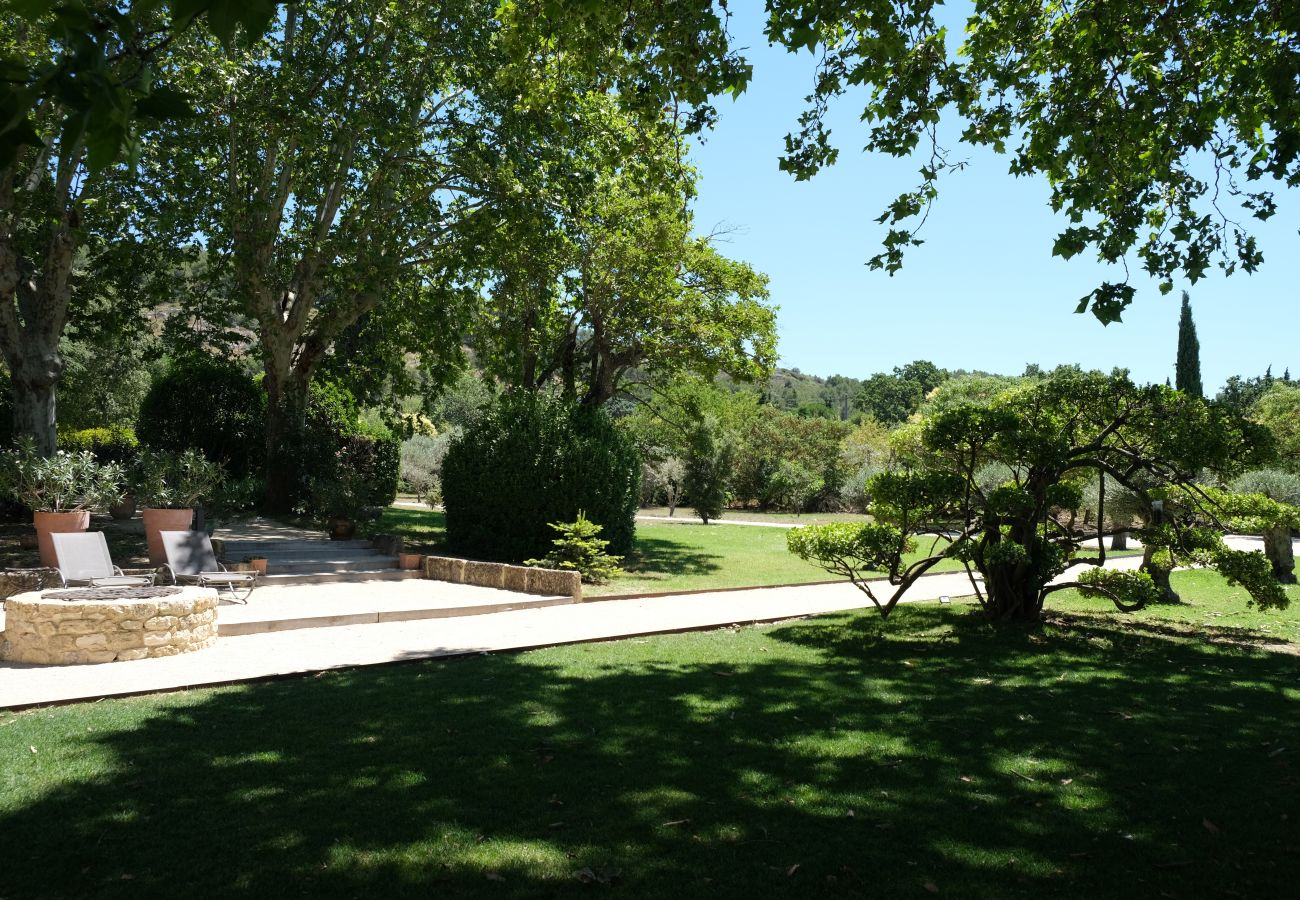 Villa à Cavaillon - Location vacances mas piscine LES TAILLADES LS2-11