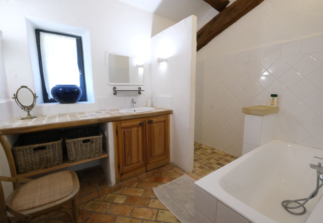 Villa à Cavaillon - Location vacances mas piscine LES TAILLADES LS2-11