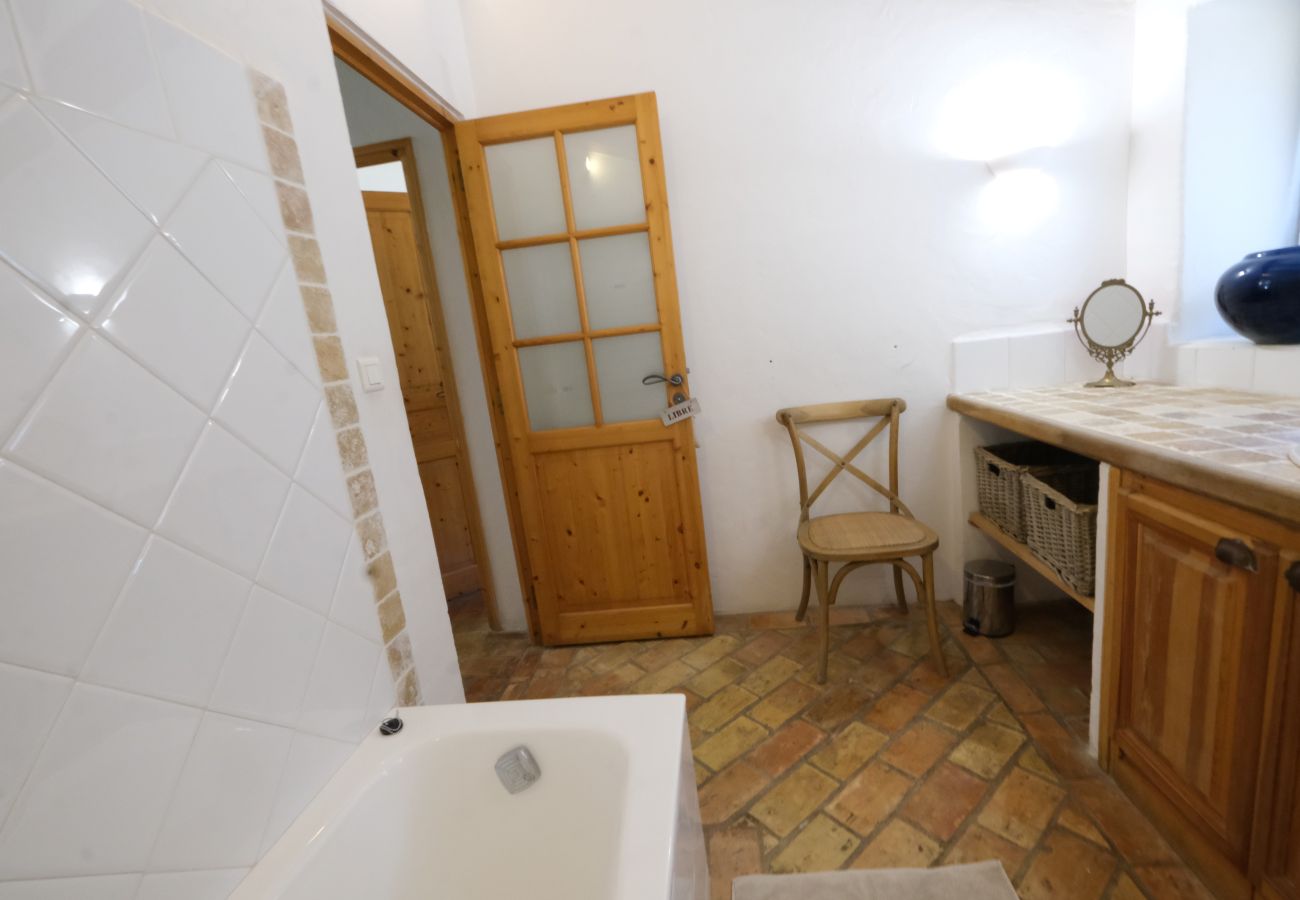 Villa à Cavaillon - Location vacances mas piscine LES TAILLADES LS2-11
