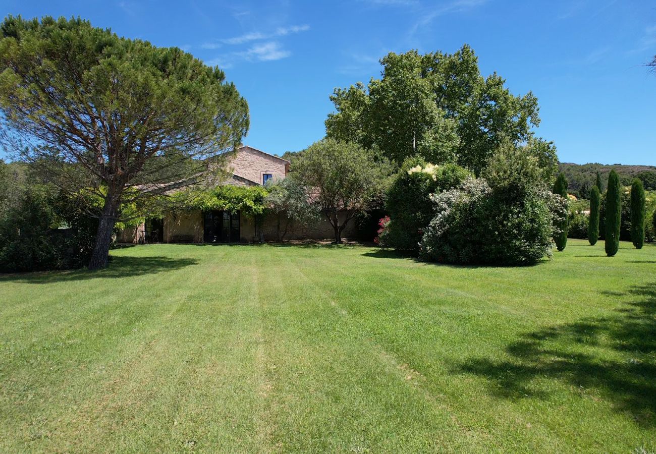 Villa à Cavaillon - Location vacances mas piscine LES TAILLADES LS2-11