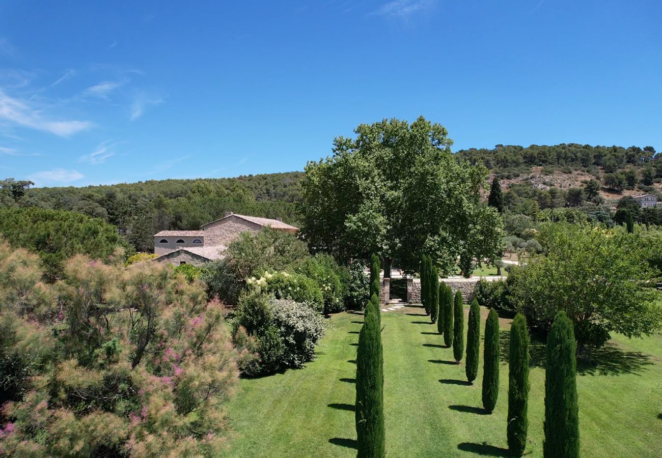 Villa à Cavaillon - Location vacances mas piscine LES TAILLADES LS2-11
