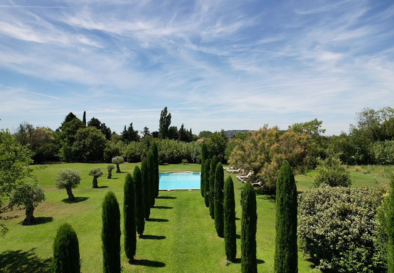 Villa à Cavaillon - Location vacances mas piscine LES TAILLADES LS2-11